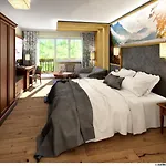 Hotel Saegerhof 4*